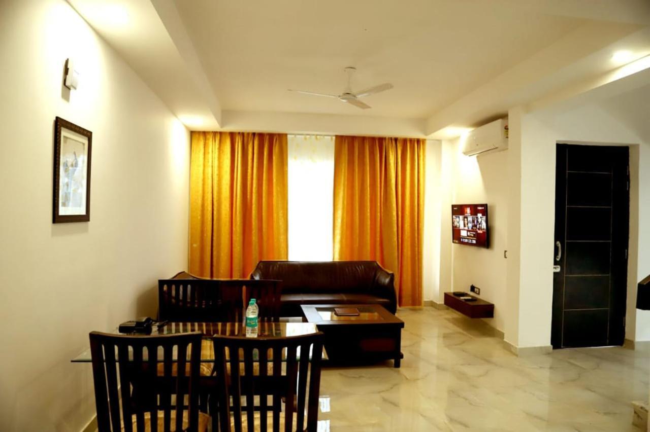 Country Inn Hotels & Resorts Vrindāvan Екстериор снимка