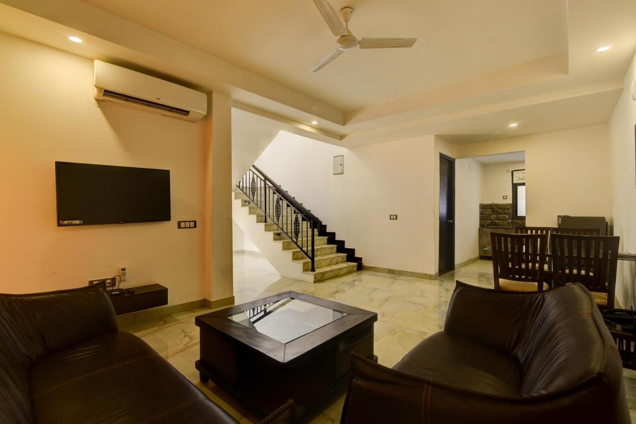 Country Inn Hotels & Resorts Vrindāvan Екстериор снимка