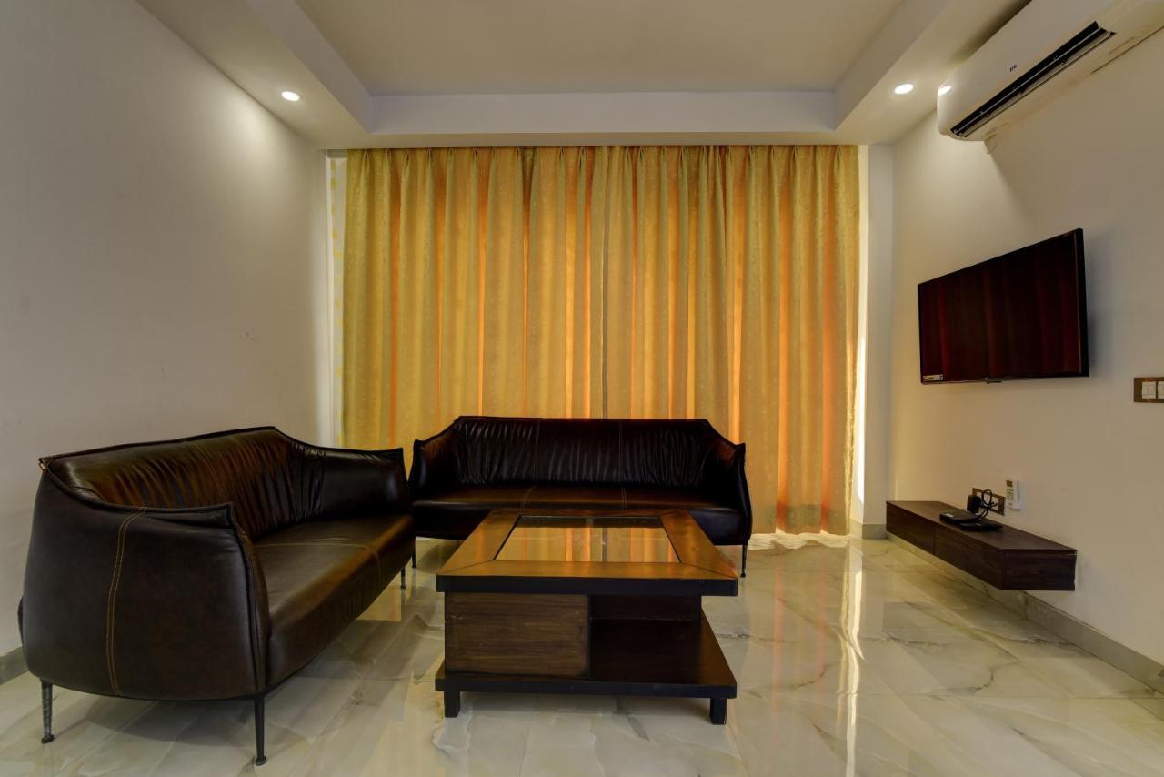 Country Inn Hotels & Resorts Vrindāvan Екстериор снимка